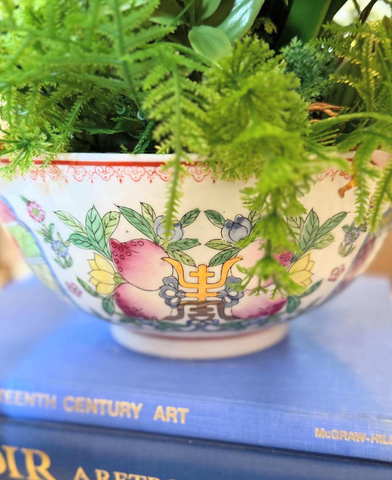 Famille Rose Court Scene Bowl