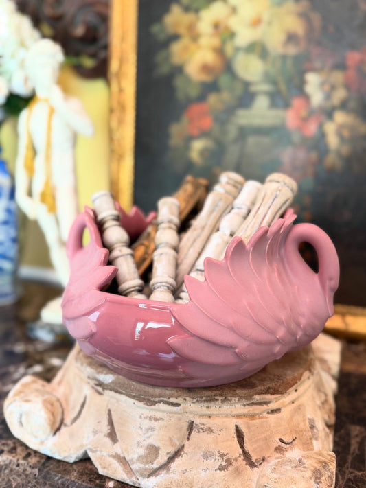 Mauve Pink Swan Planter