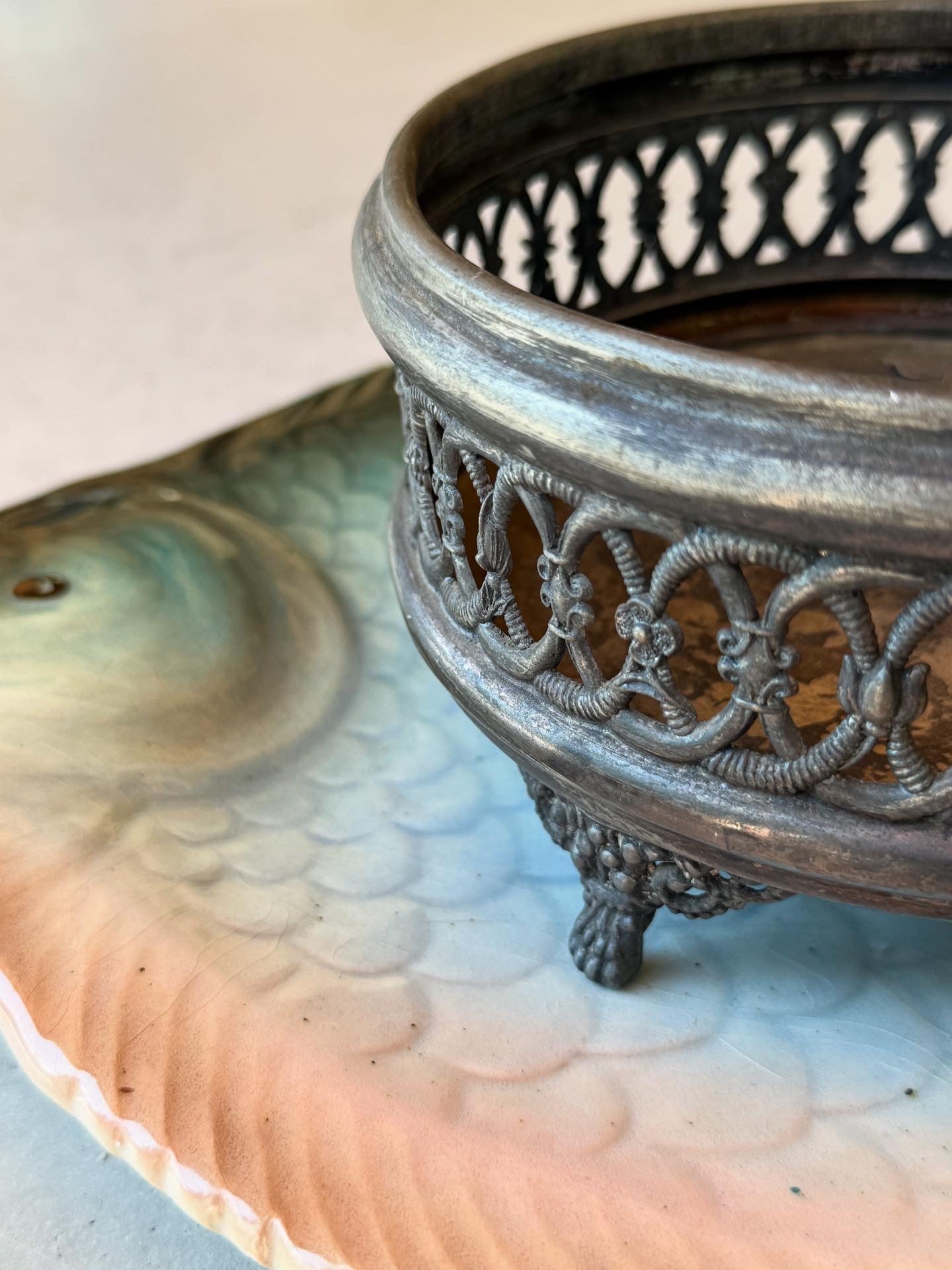 Weller Console Set w/ Original Frog & Liner