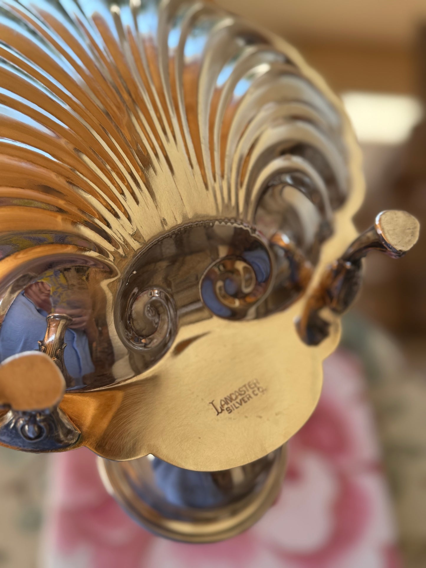 Silver-Plated Shell Server